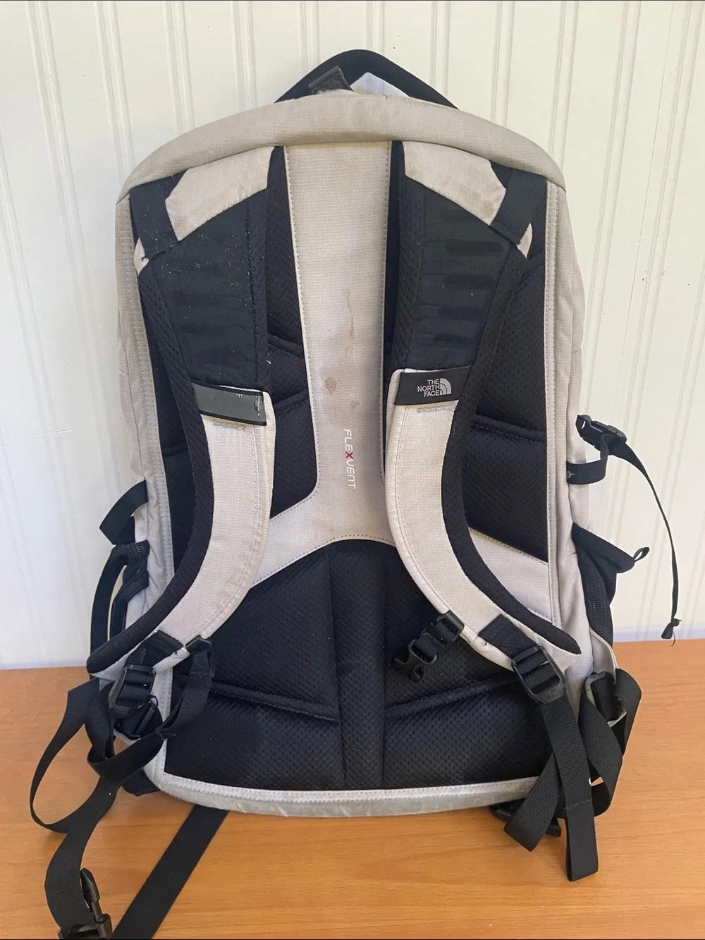 The North Face Borealis Backpack Light Gray & Black laptop sleeve